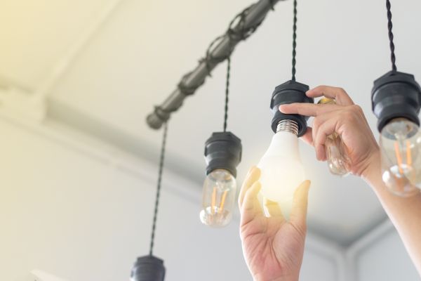 Cost of Light Bulb Changing Service in Barrington