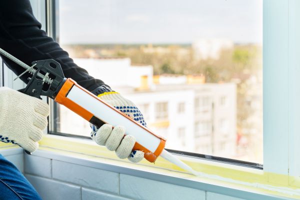 Cost of Window Recaulking Service in Barrington