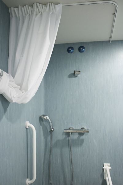 Cost of Shower Rail Installation in Barrington