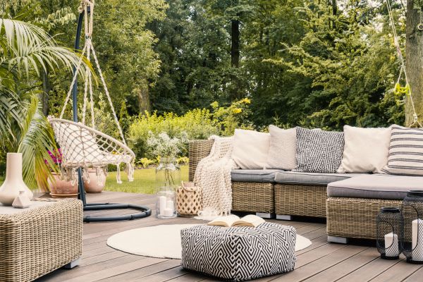 Outdoor Seating Assembly