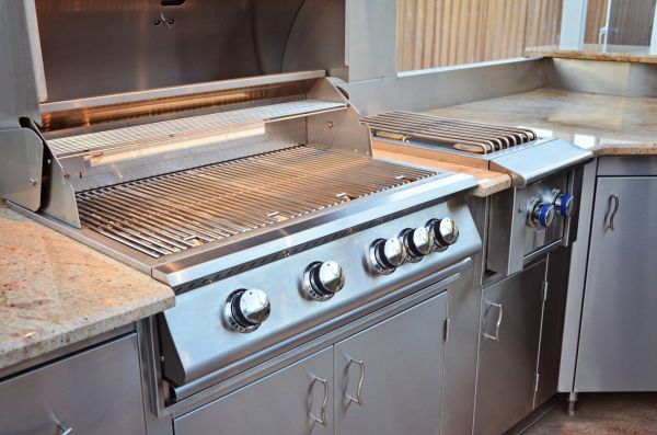 Outdoor Grill Assembly