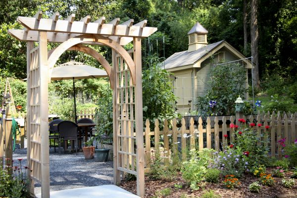 Cost of Trellis Mounting in Barrington
