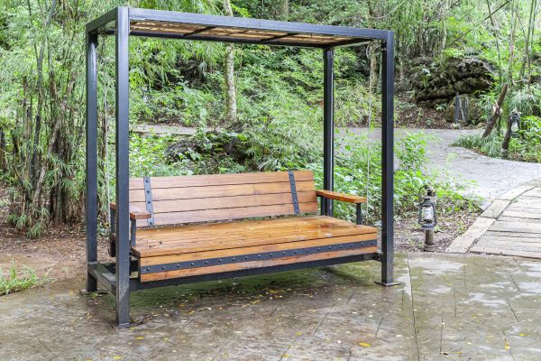 Cost of Arbor Swing Installation in Barrington